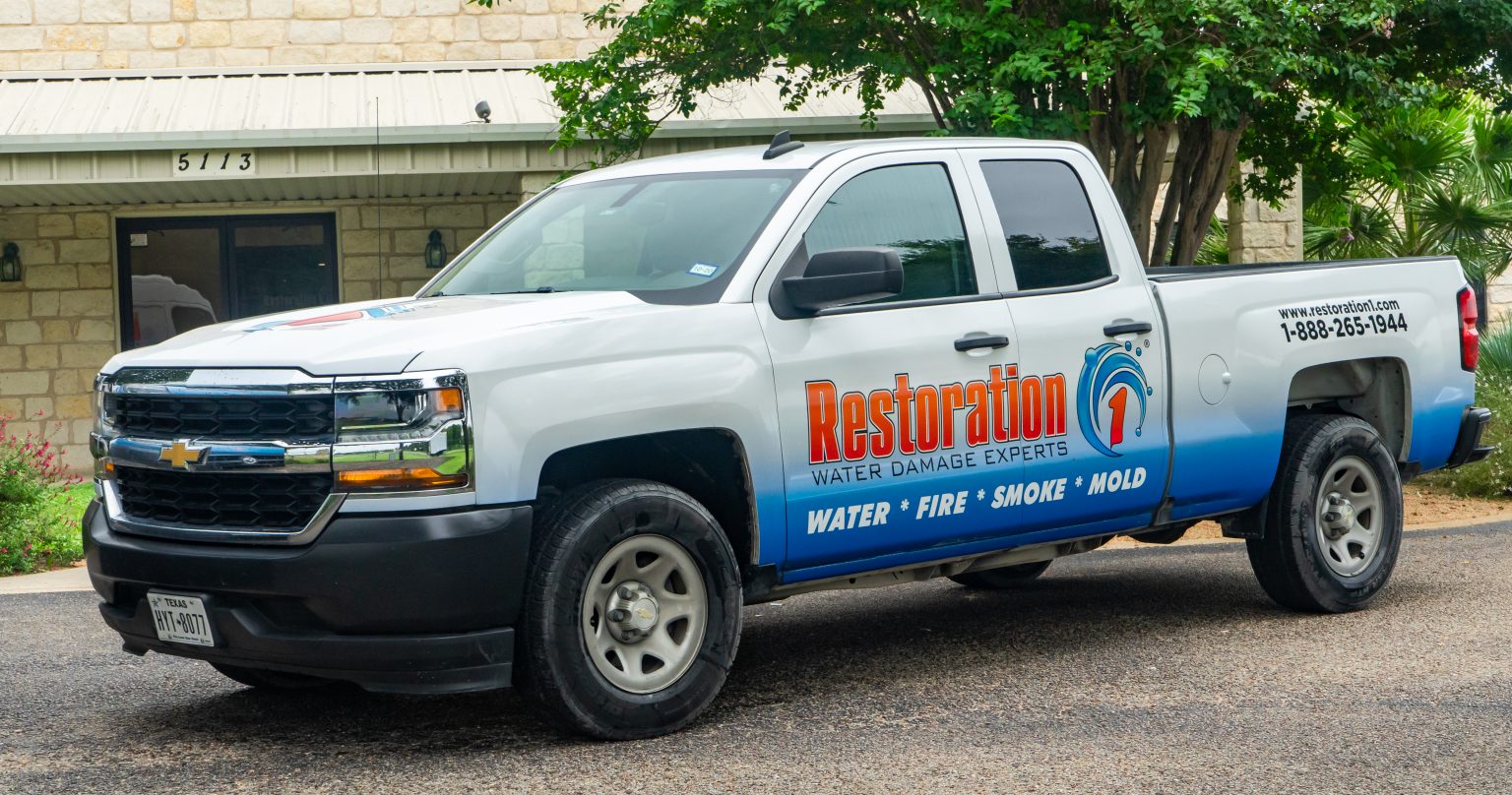 you-should-buy-a-restoration-business-restoration-1-franchise